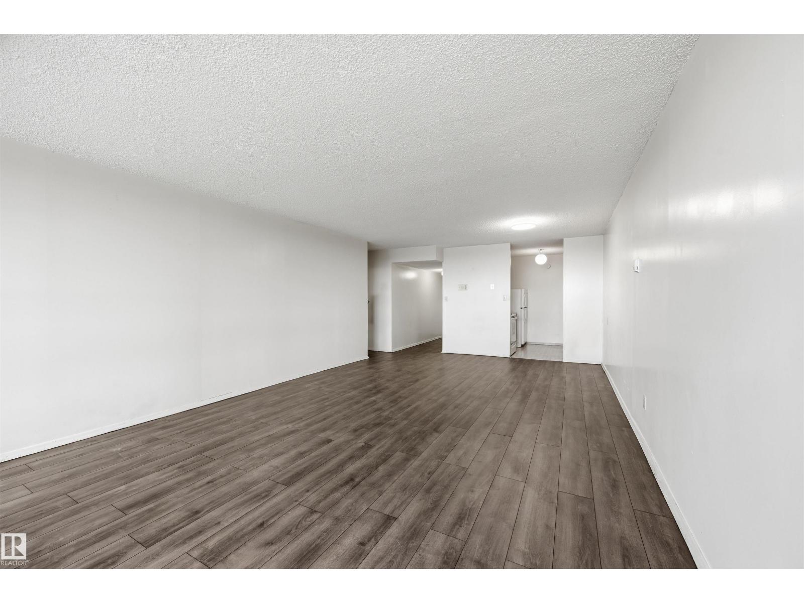 #50 8745 165 ST NW - 13