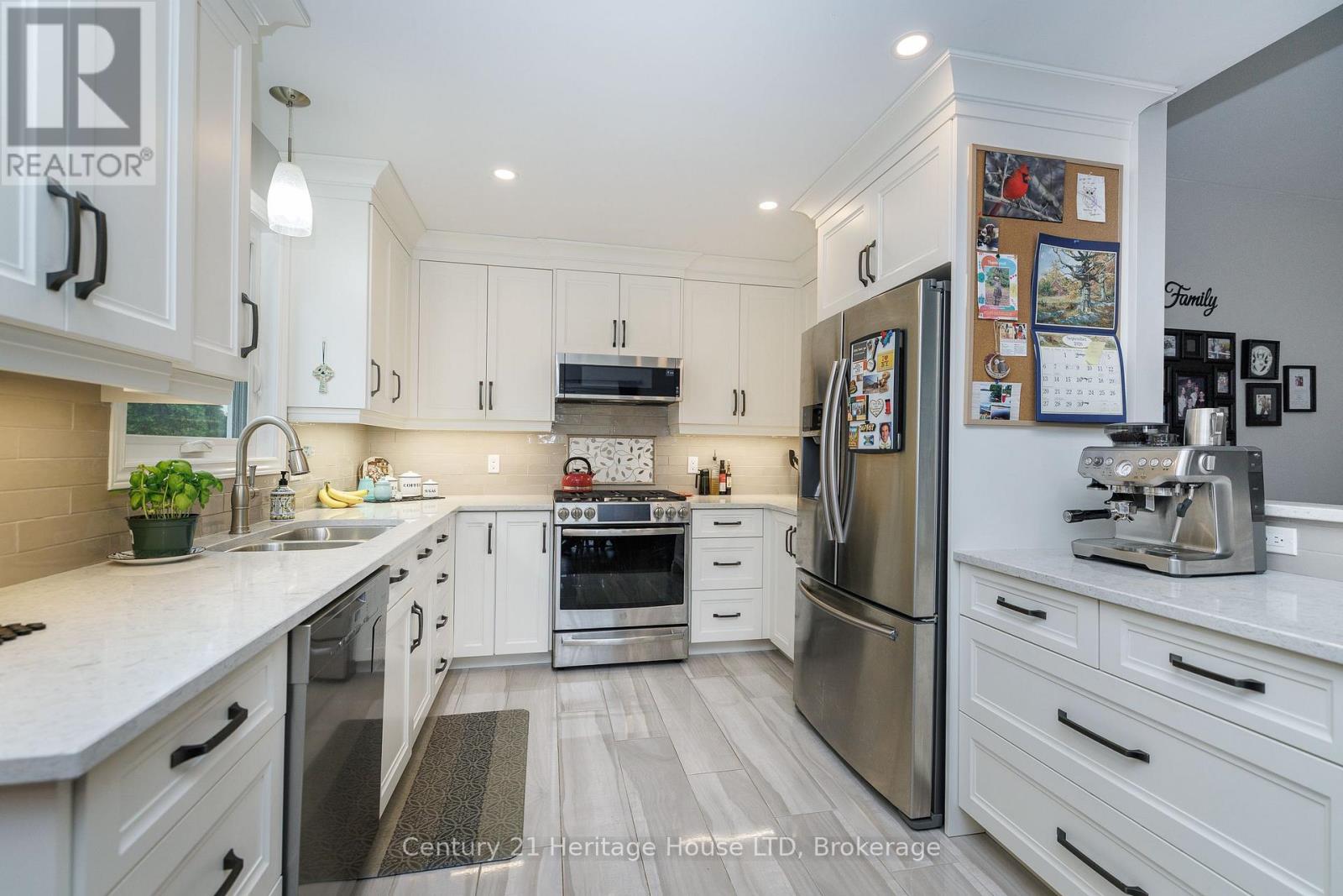 621 PARKDALE AVENUE - 5