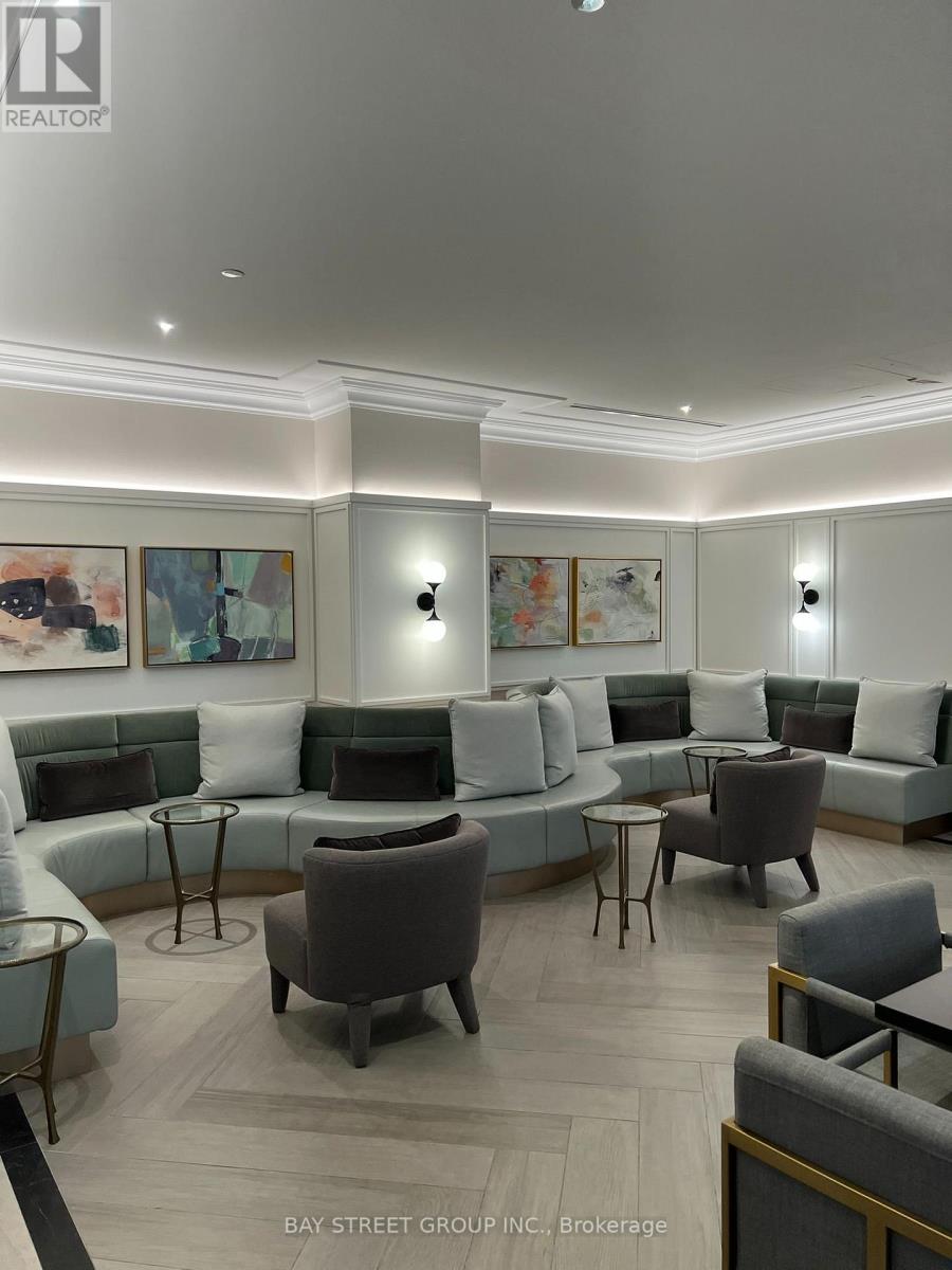 #2304 30 INN ON THE PARK DRIVE - 39