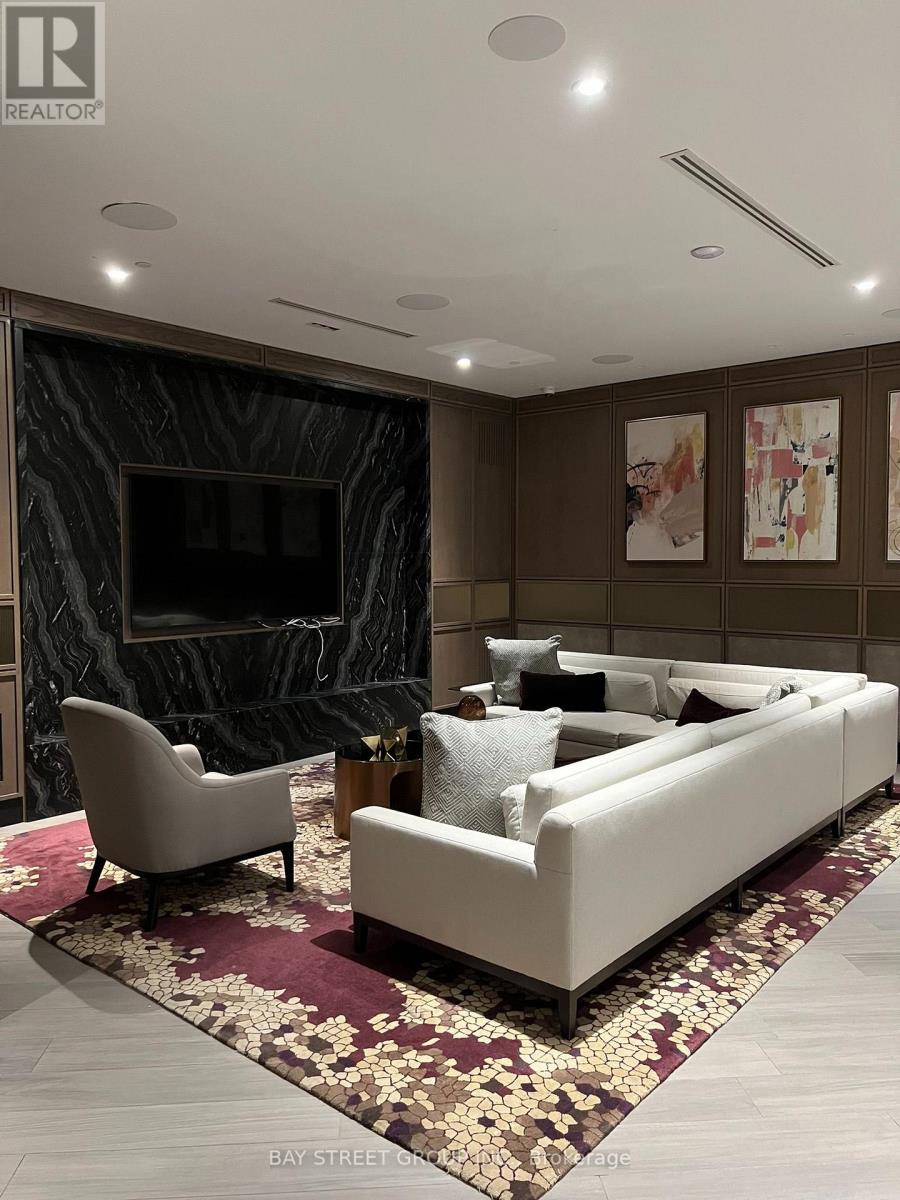 #2304 30 INN ON THE PARK DRIVE - 41