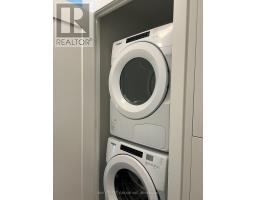 2304 - 30 Inn On The Park Drive, Toronto, ON M3C0P7 Photo 18
