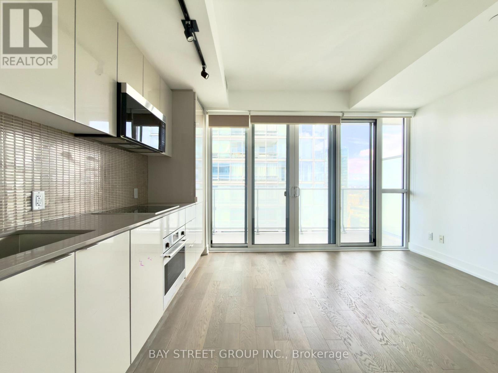 #4502 7 GRENVILLE STREET - 11