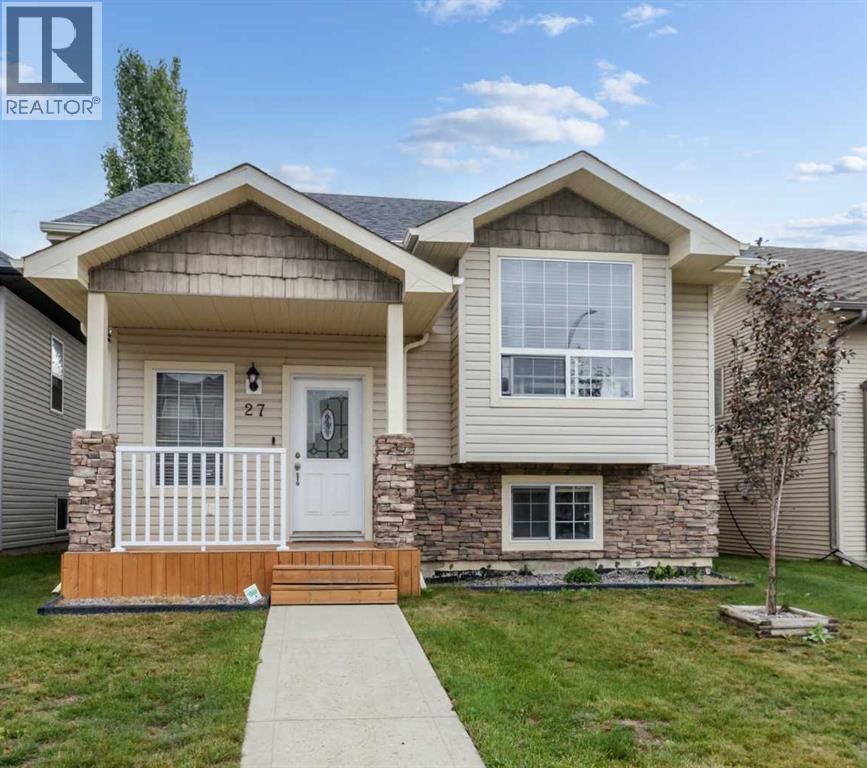 27 Vickers Close - 1