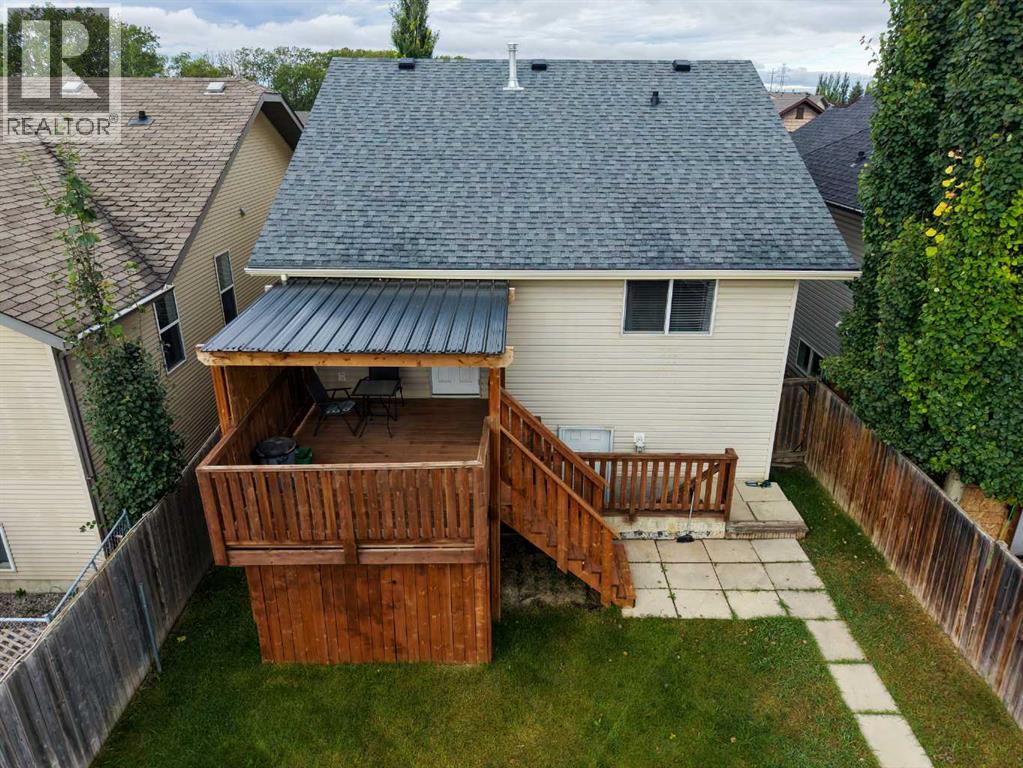 Listing photo – 27 Vickers Close, Red Deer