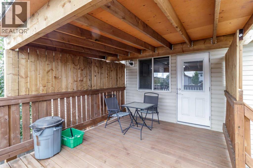 Listing photo – 27 Vickers Close, Red Deer
