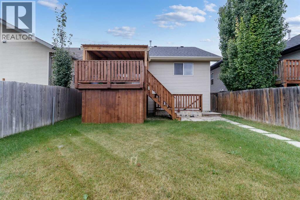 27 Vickers Close - 29