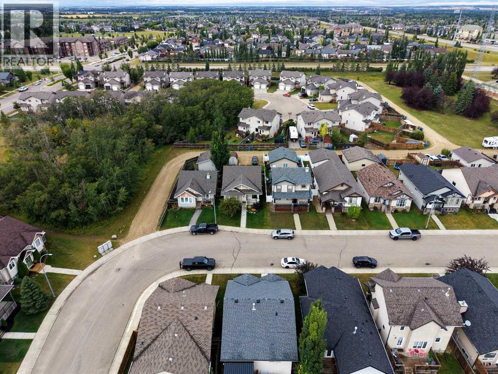 Listing photo – 27 Vickers Close, Red Deer