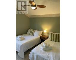 Bedroom 3 - 53 Lindale Avenue, Tiny, ON L9M0J2 Photo 6