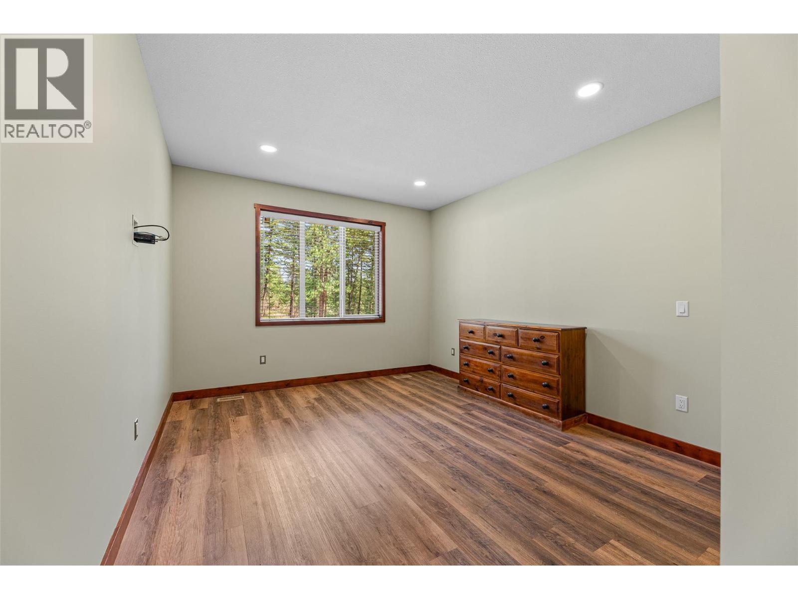 750 Firwood Road - 28