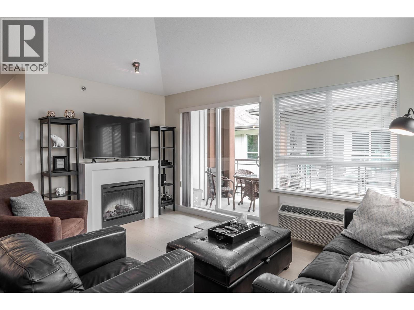 416 1089 Sunset Drive, Kelowna