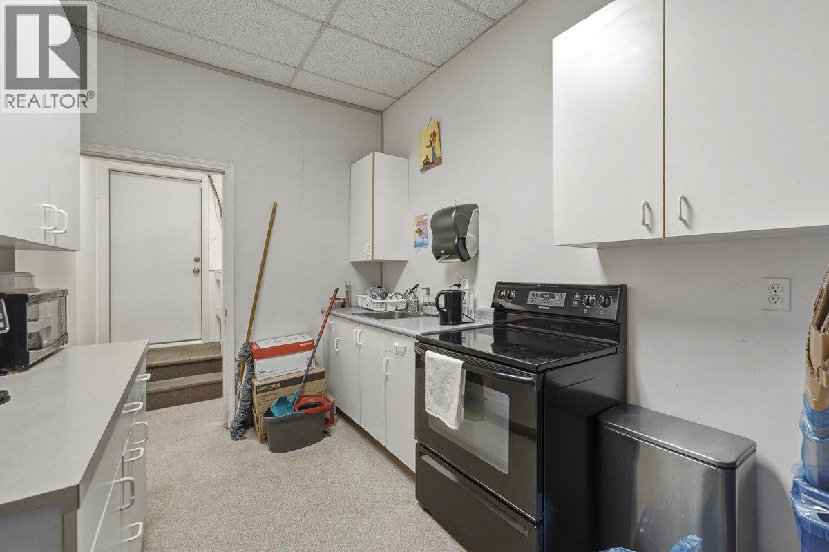  3003 30 Street, Vernon