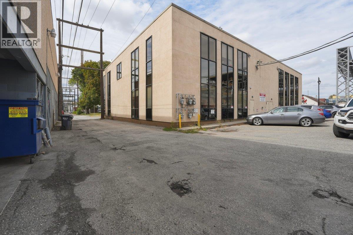  3003 30 Street, Vernon