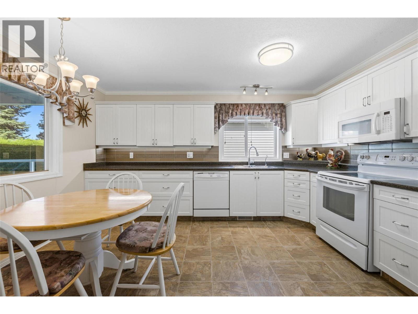 #548 1255 RAYMER Avenue - Image 11