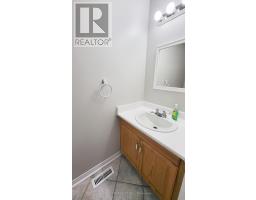 249 Teal Crescent, Ottawa, ON K1E2C3 Photo 9