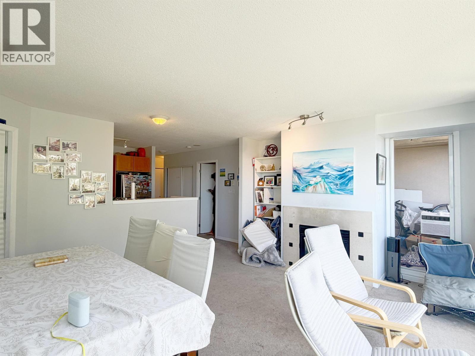 4888 HAZEL Street, Burnaby, British Columbia, V5H4T4, Burnaby, British Columbia — photo 4 of 5