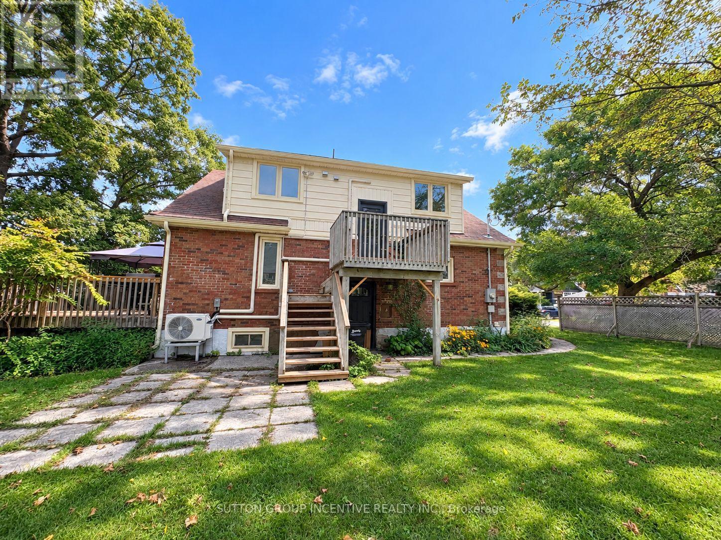 UPPER - 20 BAYVIEW DRIVE, Barrie (Allandale) — photo 2