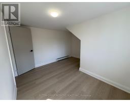 Upper - 20 Bayview Drive, Barrie, ON L4N3N5 Photo 12