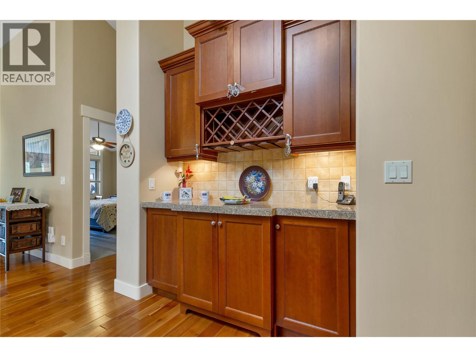 #2 6932 Manning Place - 15