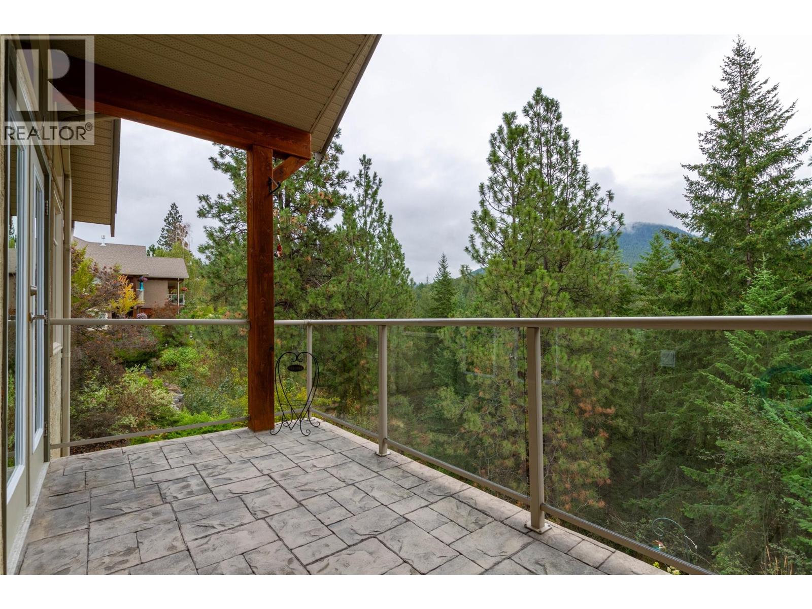 #2 6932 Manning Place - 20