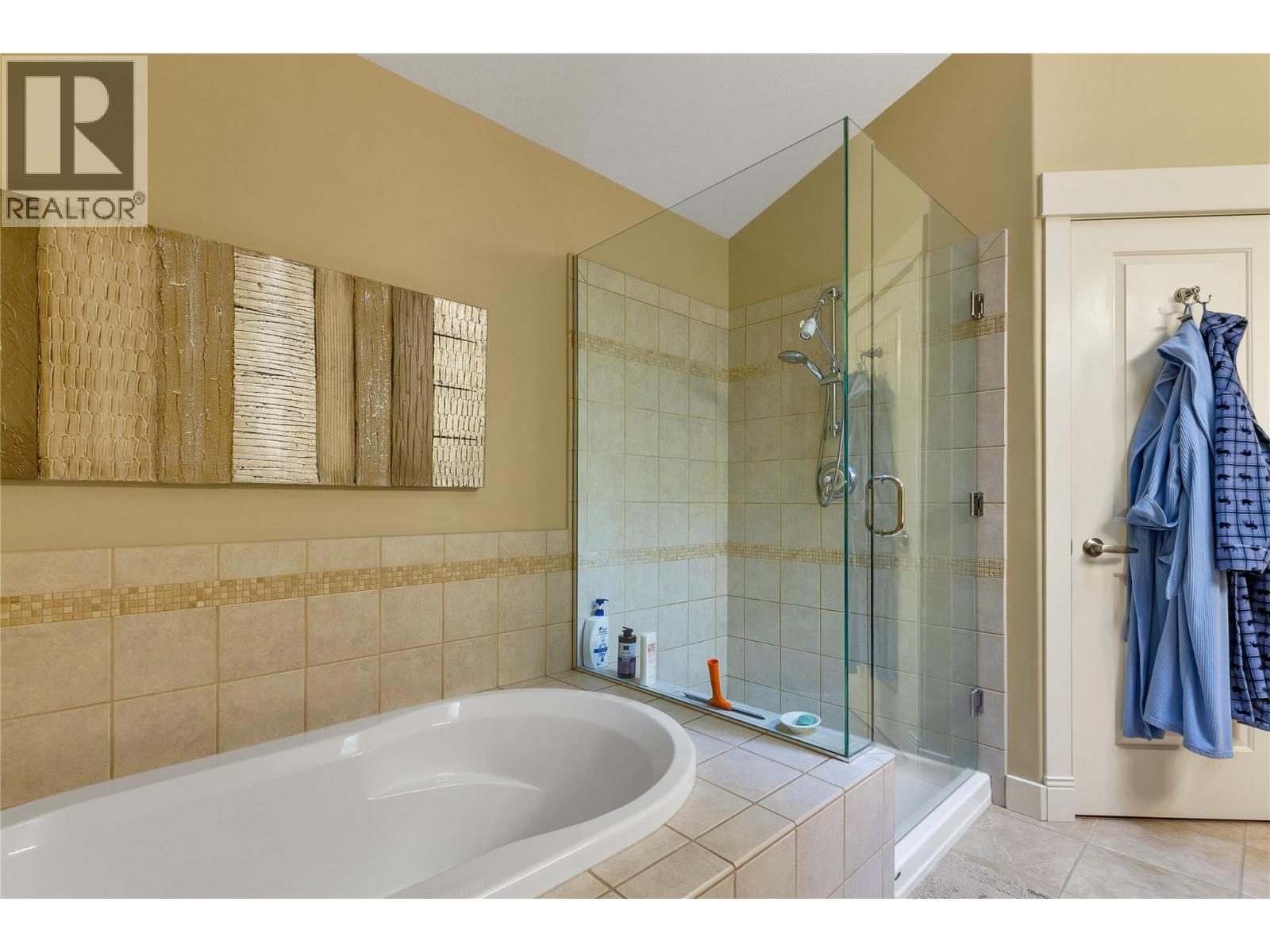 #2 6932 Manning Place - 26