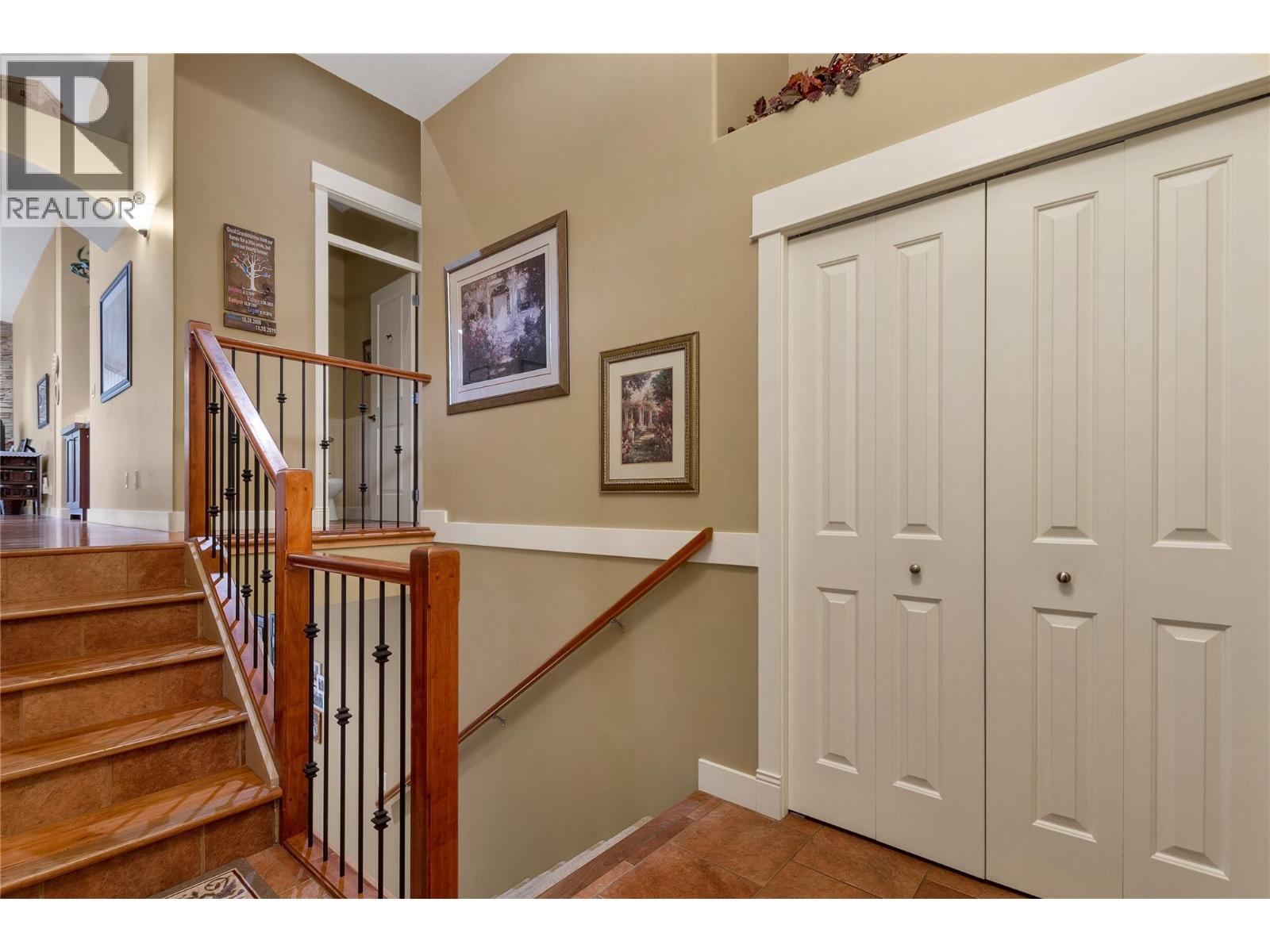 #2 6932 Manning Place - 39