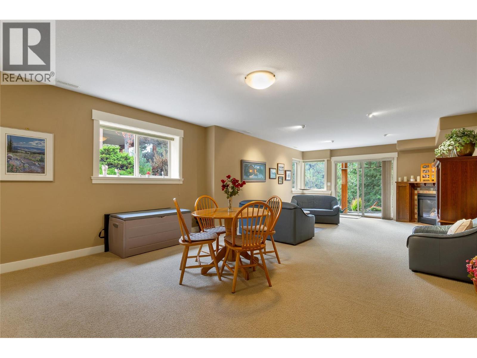 #2 6932 Manning Place - Image 40