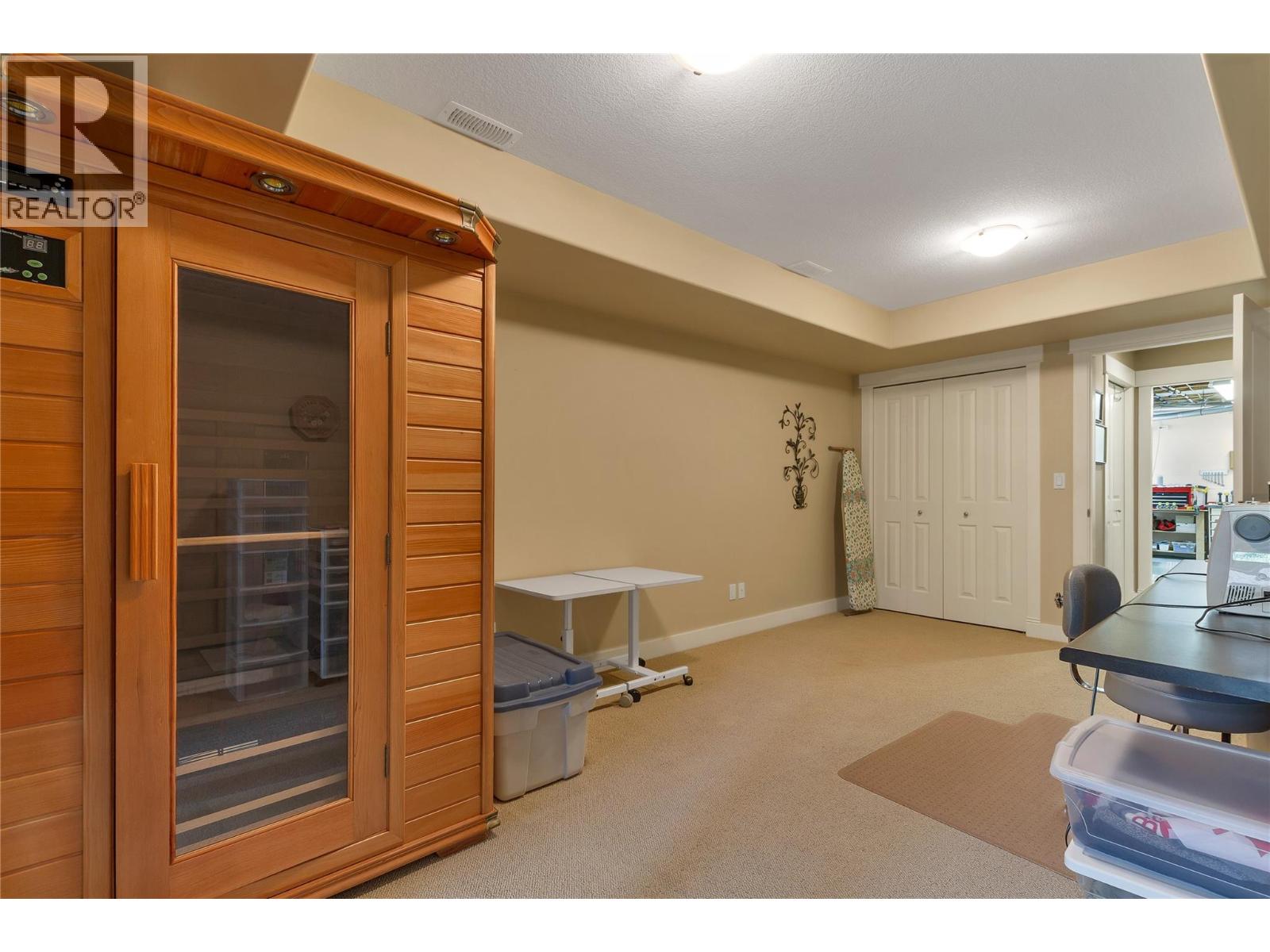 #2 6932 Manning Place - 49