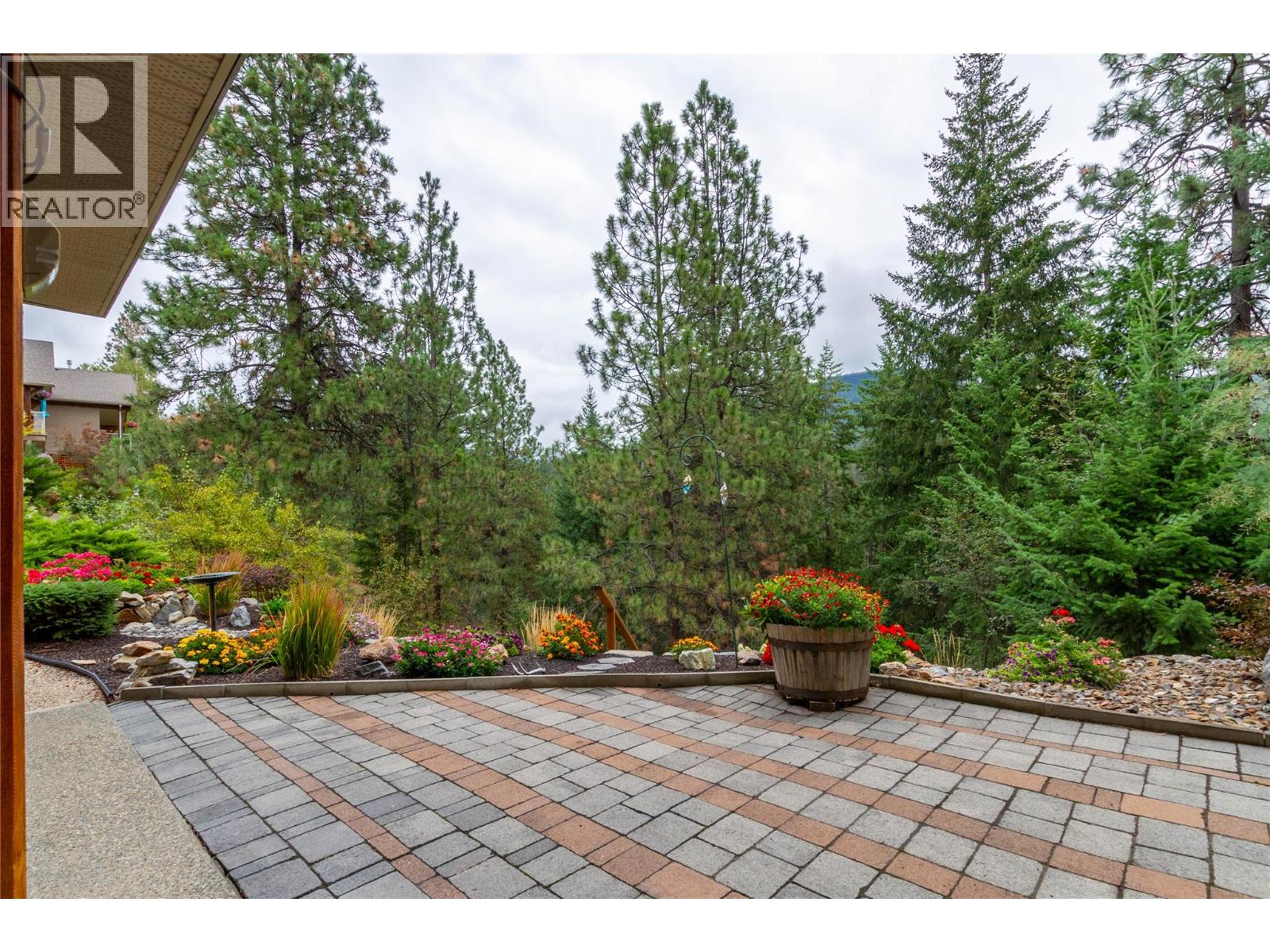 #2 6932 Manning Place - 63