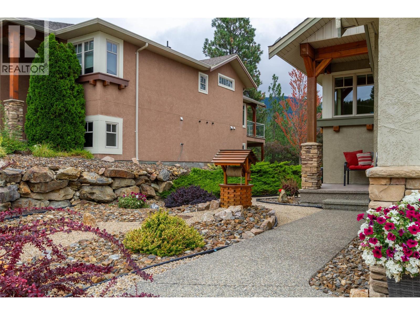 #2 6932 Manning Place - 81