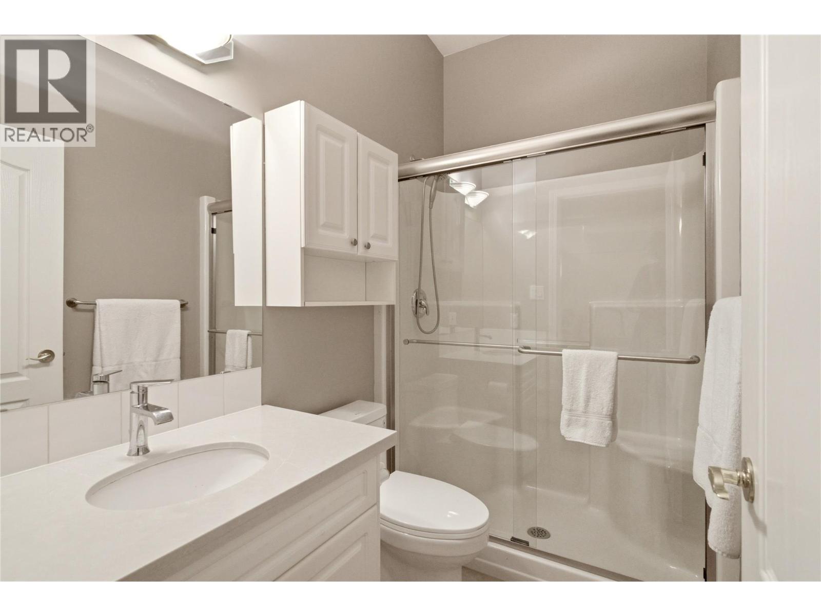  2201 Lillooet Crescent, Kelowna