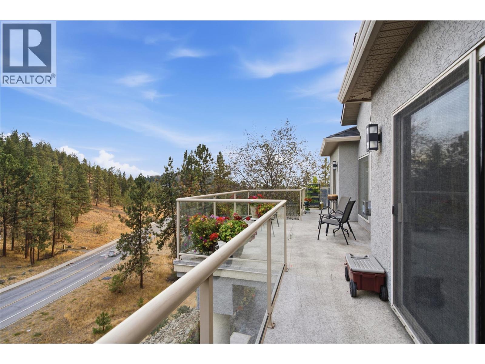  2201 Lillooet Crescent, Kelowna