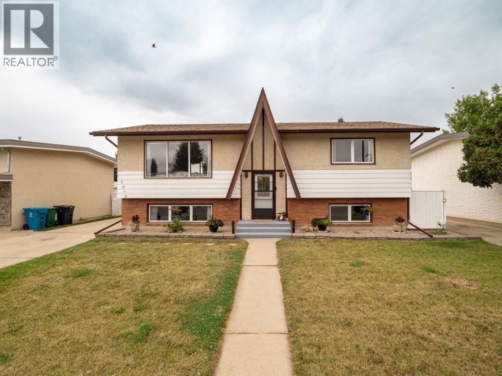 2010 20th Street N, Lethbridge, Alberta, T1K4B4