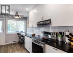 Sunroom - 920 Glenwood Avenue Unit# 308, Kelowna, BC V1Y9P2 Photo 6
