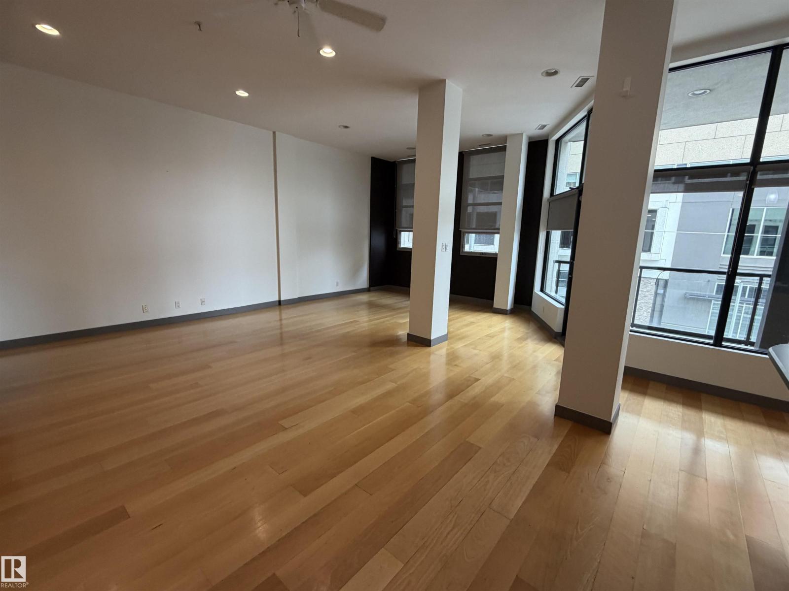 #212 10009 102 AV NW - Image 17