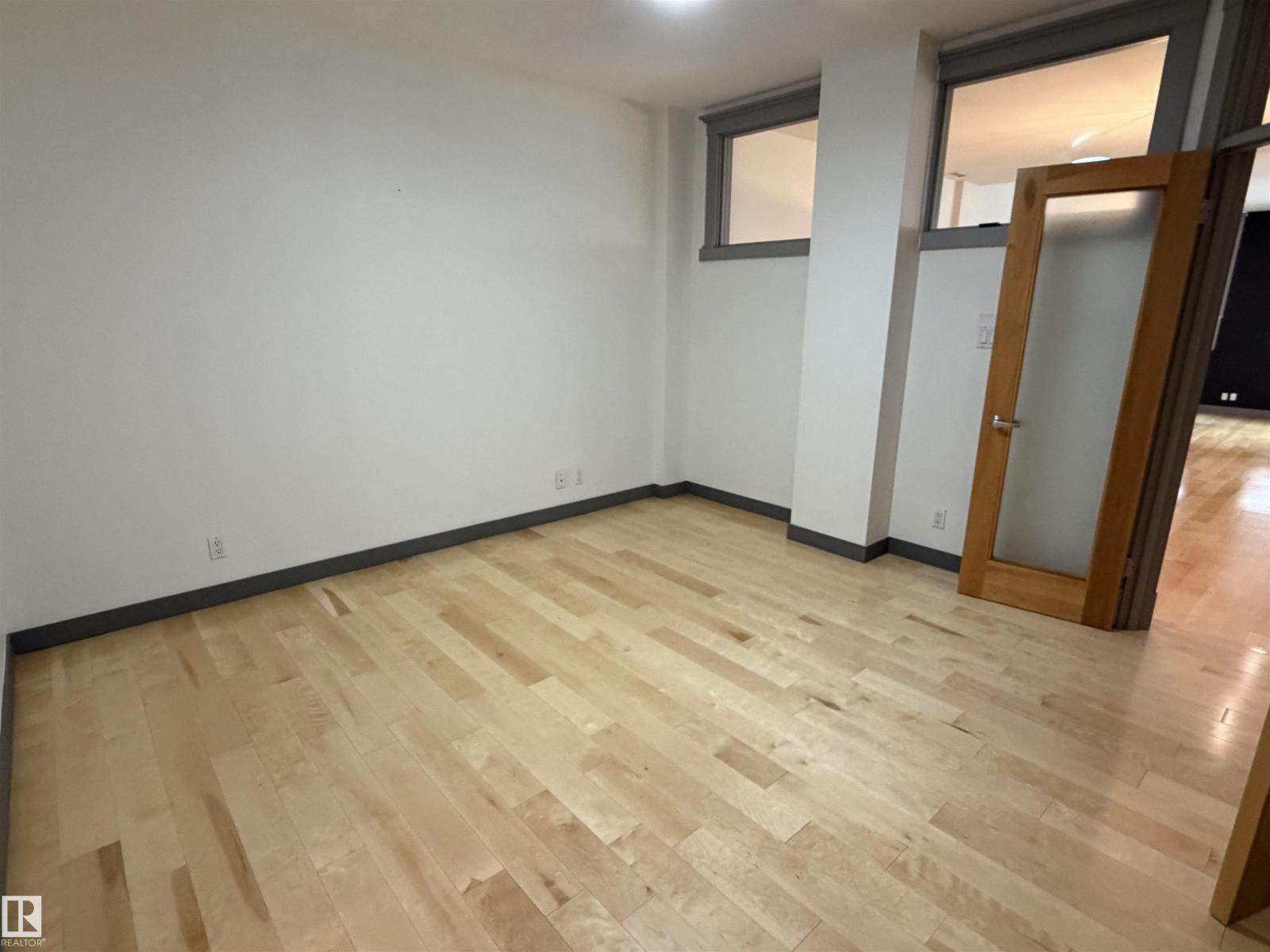 #212 10009 102 AV NW - 31