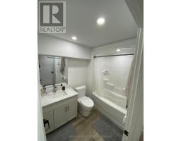 Lower - 618 Clare Avenue, Welland, ON L3C3C1 Photo 10