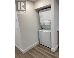 Lower - 618 Clare Avenue, Welland, ON L3C3C1 Photo 13