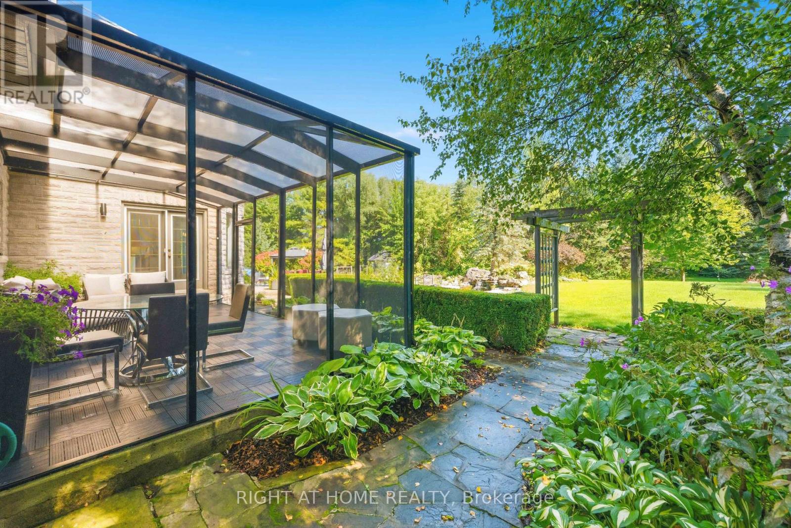 80 EDWARD POTTAGE CRESCENT - 6