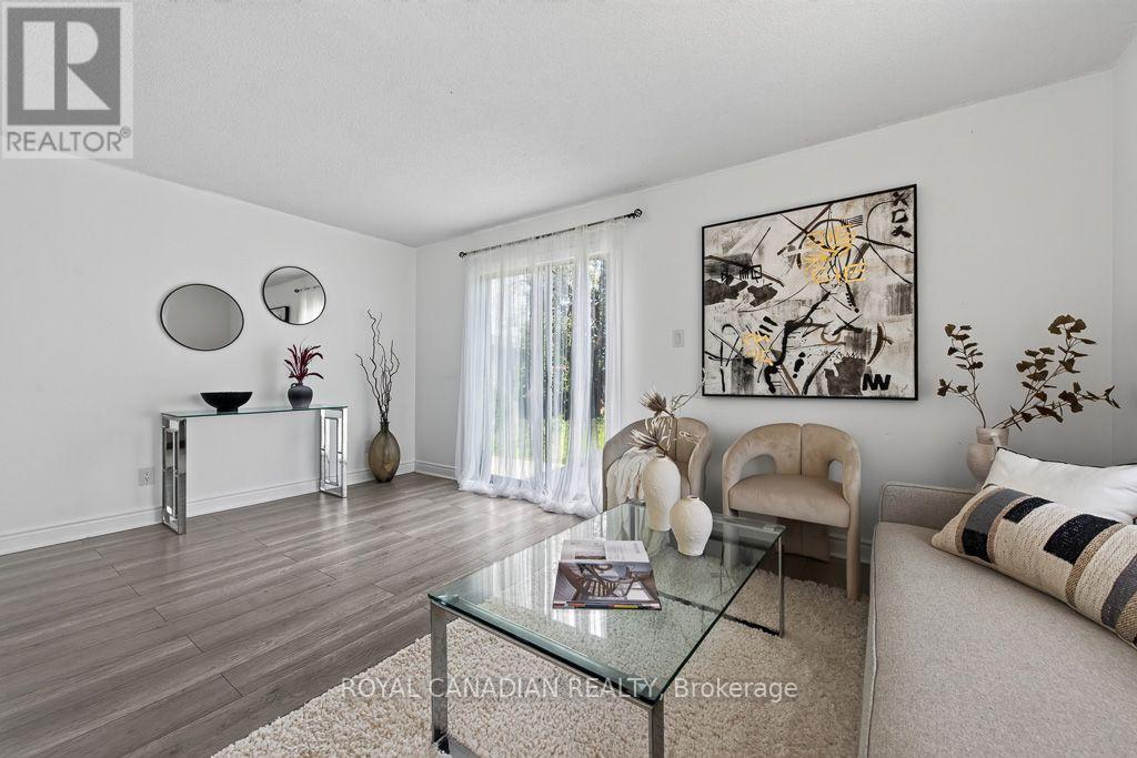 6 DAMASCUS DRIVE - 12