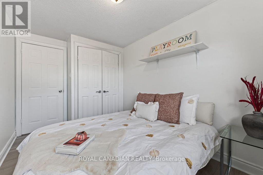 6 DAMASCUS DRIVE - 34