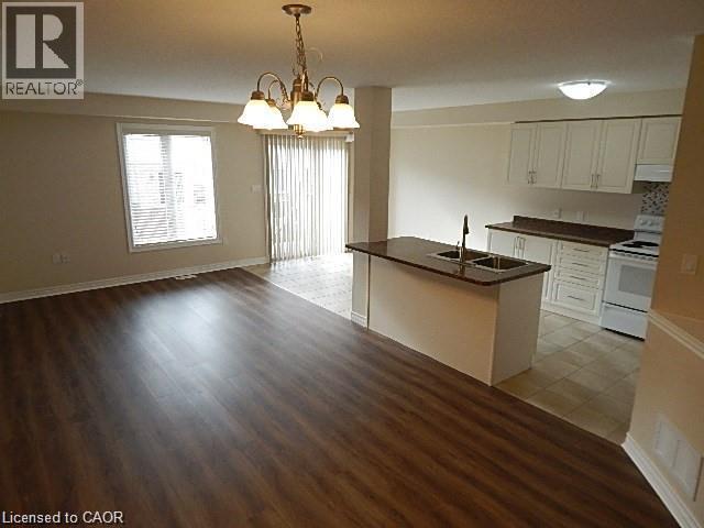 19 CHARLESWOOD Crescent, Hannon — photo 6