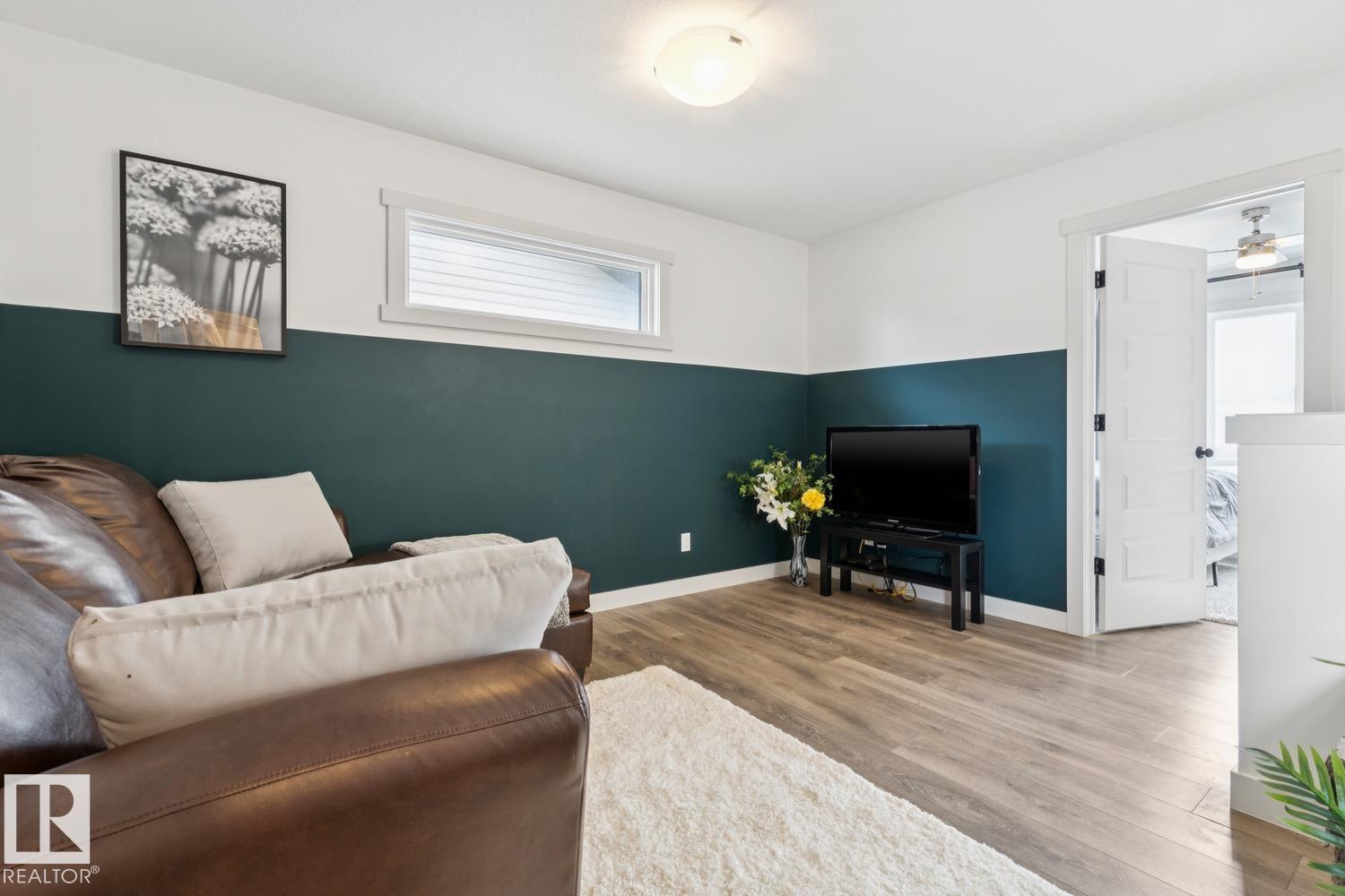 22434 99A AV NW - 32