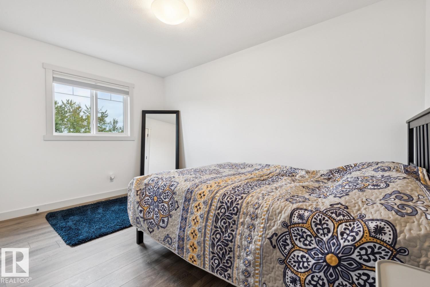 22434 99A AV NW - 33