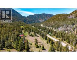 2451 Hwy 3 E, Princeton, BC V0X1W0 Photo 16