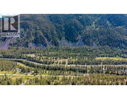 2451 Hwy 3 E, Princeton, BC V0X1W0 Photo 18