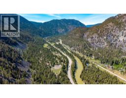 2451 Hwy 3 E, Princeton, BC V0X1W0 Photo 20