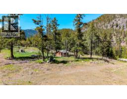 2451 Hwy 3 E, Princeton, BC V0X1W0 Photo 7