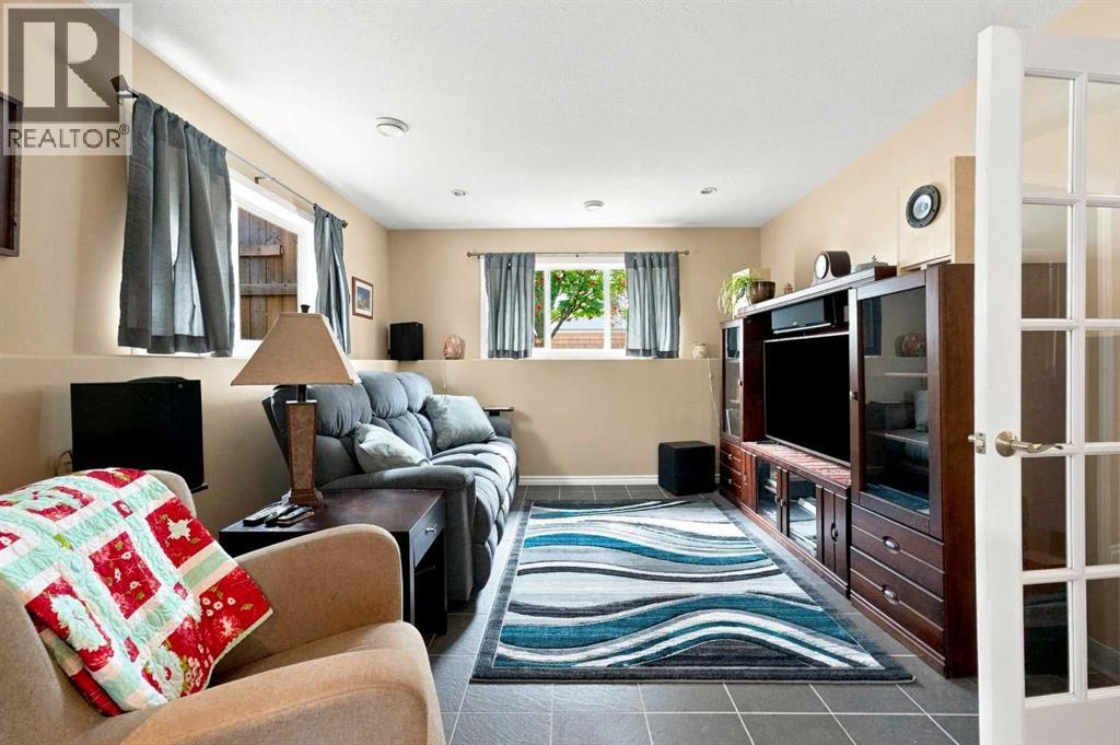 Listing photo – 30 Kirkland Close, Red Deer