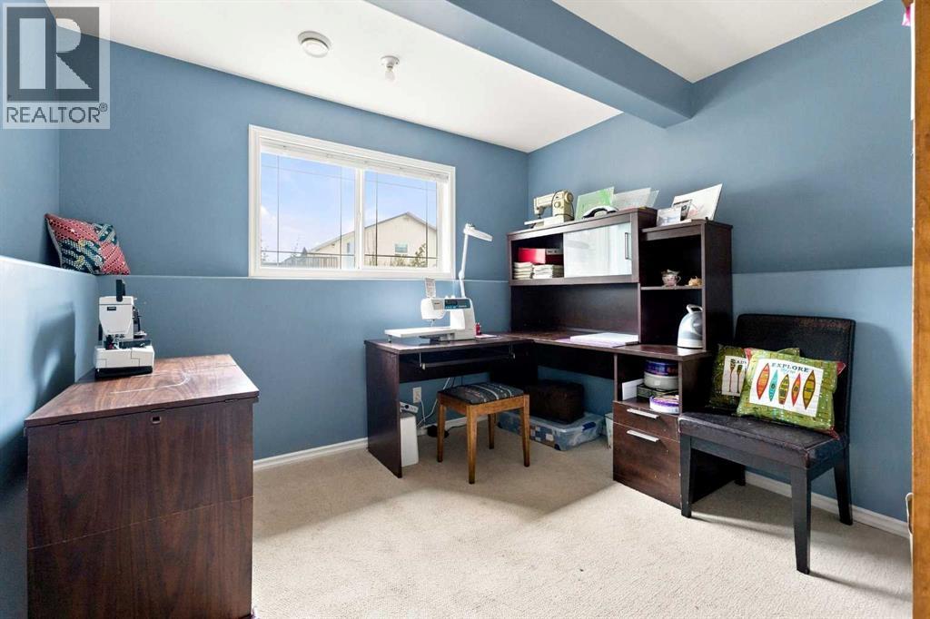Listing photo – 30 Kirkland Close, Red Deer