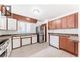 Bedroom - 417 37 Street Sw, Calgary, AB T3C1R7 Photo 12